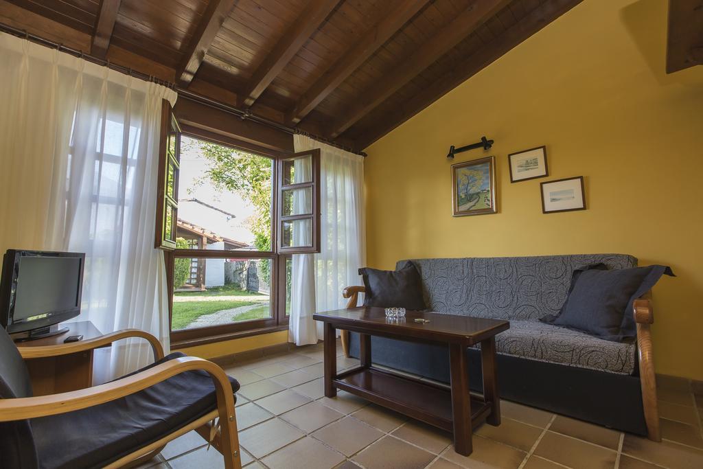 Apartamentos Rurales Playa Del Canal Villanueva de Pria 외부 사진